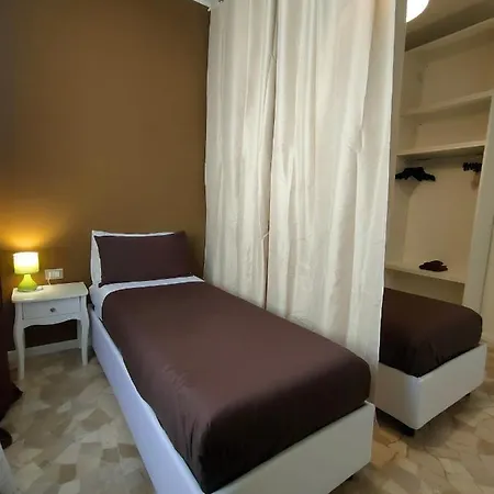 Zeljko'S Luxury Hostel Vicenza Exterior photo