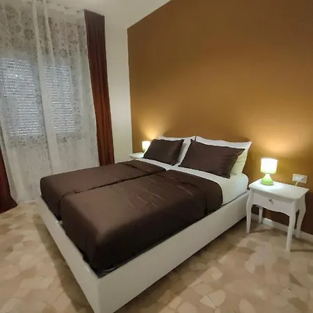 Zeljko'S Luxury Hostel Vicenza Exterior photo