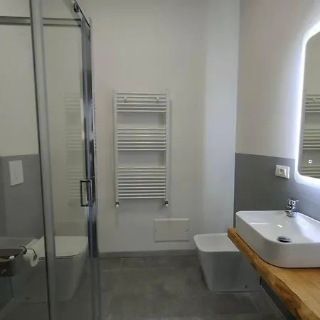 Zeljko'S Luxury Hostel Vicenza Exterior photo