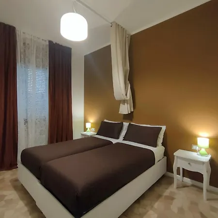 Zeljko'S Luxury Hostel Vicenza Room photo